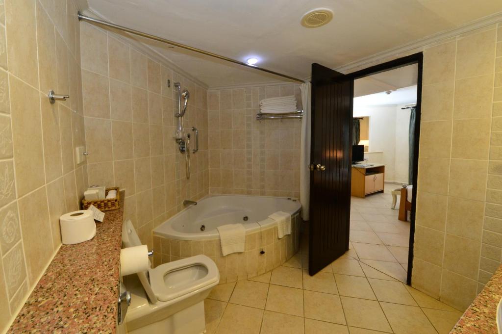 Diani Reef Beach Resort and Spa image 3